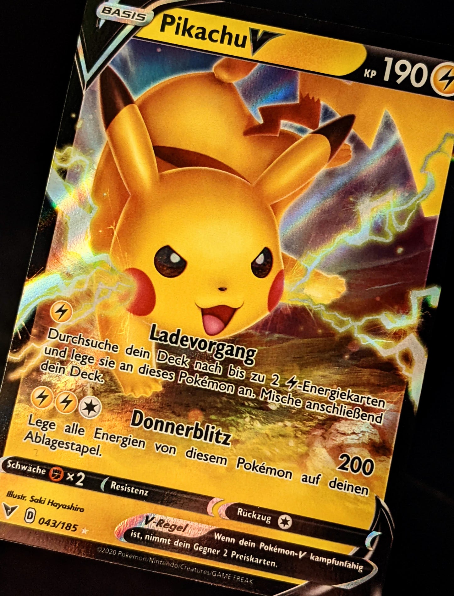 Pikachu V 043/185 DE